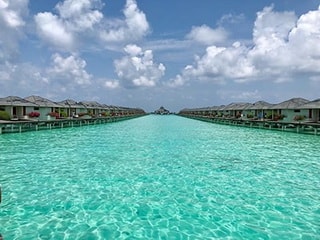 Океан и пляжи на Мальдивах